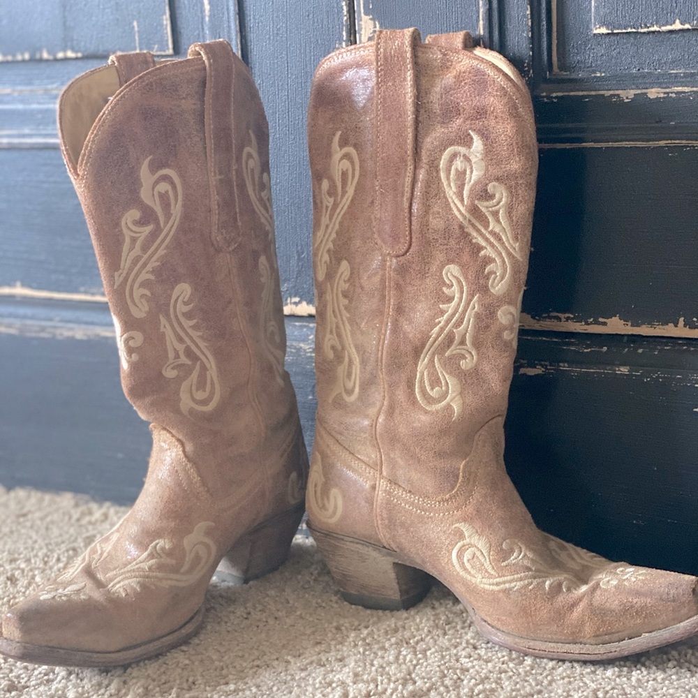 Cute & Comfy Cowboy boots!